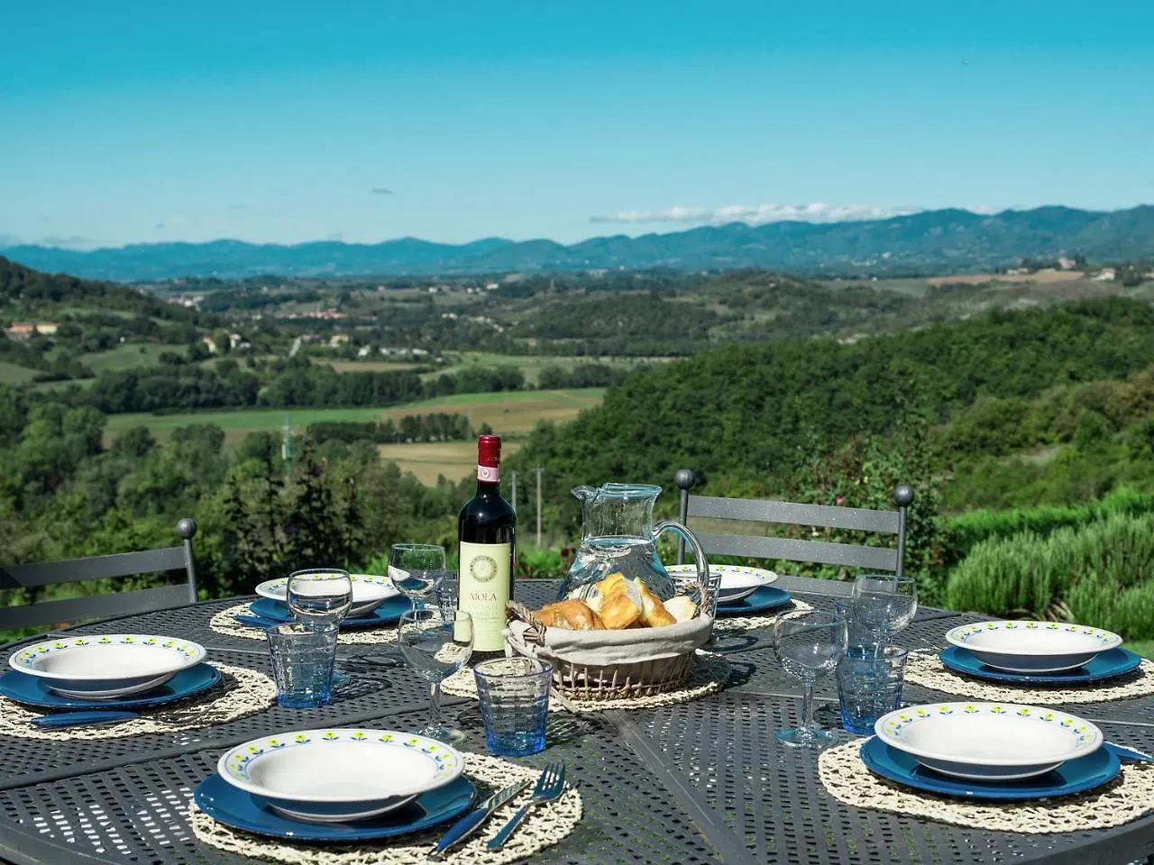 Villa Eleonora Ampinana 0*,